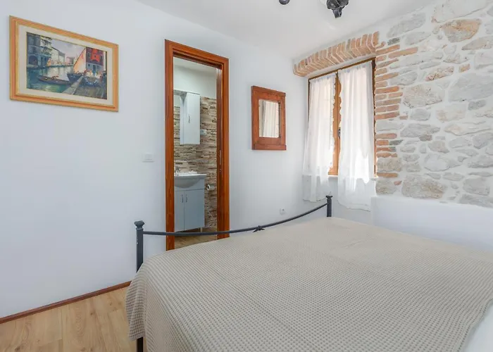 Lanterna Veneziana Rovinj